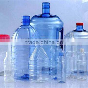 China Supplier QCS-C-1500 Water Bottle Blow Moulding Machine photo-2