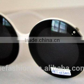 Round party glasses,black/White party glasses