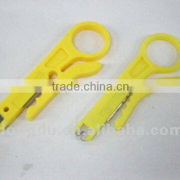 Easy wire stripper for UTP/STP Telecom Wire