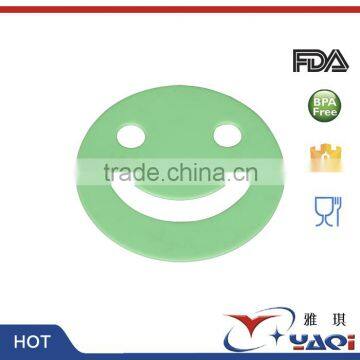 Automatic Production Factory Gift Smiley Face Anti-heat Mat