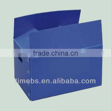 Collapsible fluted plastic box