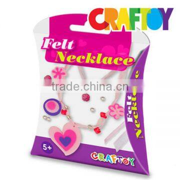 DIY Kit Toy Do it Yourself Felt Jewelry Necklace Heart photo-2