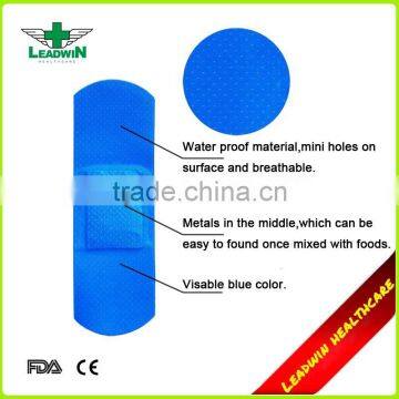 Cohesive Bandage in Blue Color CE FDA Certificated Waterproof Visible Blue Plaster photo-3