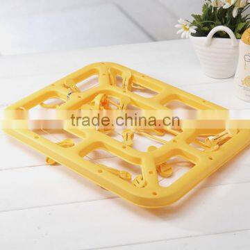 plastic drying rack plastic clothes hanger with clips