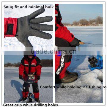 Neoprene ski gloves with fleece lining