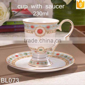 Europe Style Bone China With Gold-rim Cup and Saucer photo-3