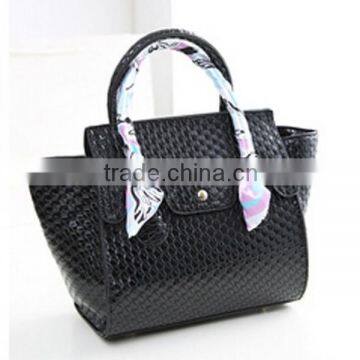 Top sale made in china wholesale ceoss silk decorative bags korean floral print bat wing shape handbags