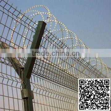 high quality low price razor barbed welded wire mesh fence in anping factory