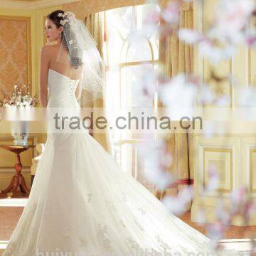 Sexy White Lace Sleeveless Mermaid Wedding Dress photo-2