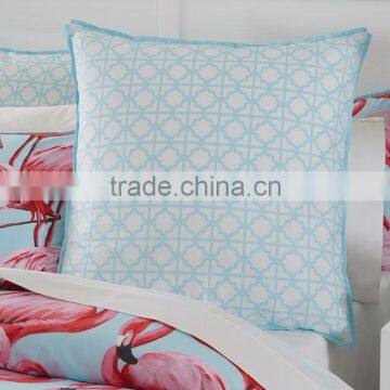 Striking Design Quilt Cover photo-3