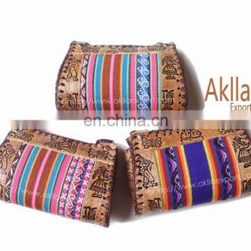 Handmade Embossed Leather Handbag With Aguayo Blanket photo-6