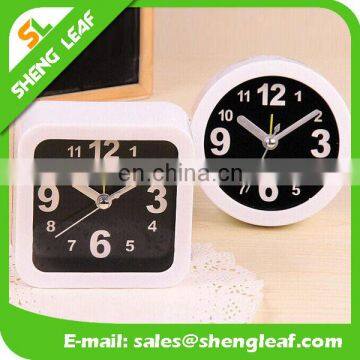 Square fashion Simple and easy promotion gifts Black mini alarm clock wholesale