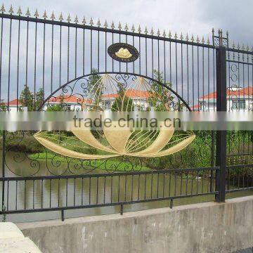 2013 Top-selling garden hand-polished cast iron fence