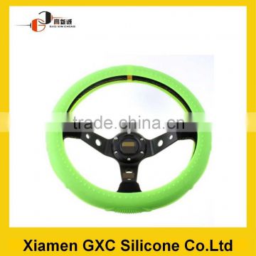 Fashionable silicone steering wheel cover making machine