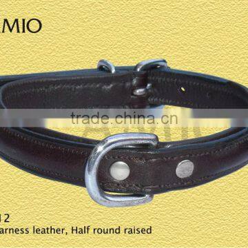 CE 1012 Leather dog collar raised and padded