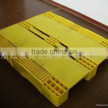 plastic pallet mold