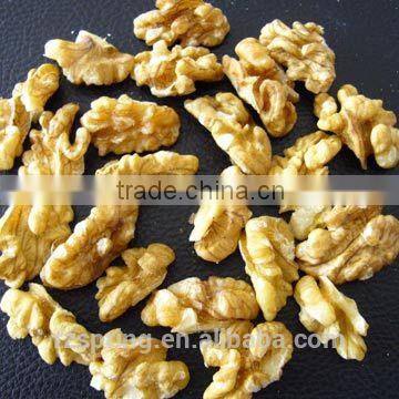 walnut kernels light quarters