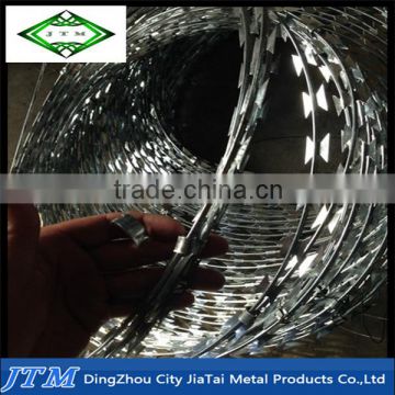 (17 years factory)Galvanized Razor Wire BTO-22\CBT-65\Razor barbed wire\concertina razor wire