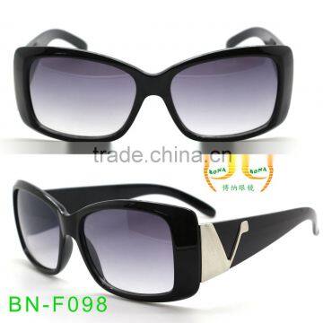 metal plastic sunglass