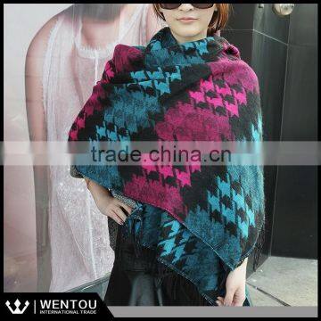 Wholesale New Fringed Houndstooth Knitted Shawl