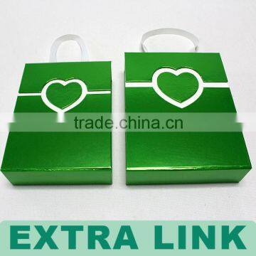 Handmade handle white insert green fancy paper wrapped heart closure chocolate cardboard box