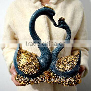 Resin kiss swan figurine wedding table centerpieces decoration