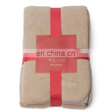 Promotional Quick Shipping Stock Products Beige Heavy Printed Throw Blankets Polar Fleece Blanket From American Warehouse photo-2