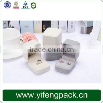 China Factory velvet jewelry gift boxes custom jewelry box for ring