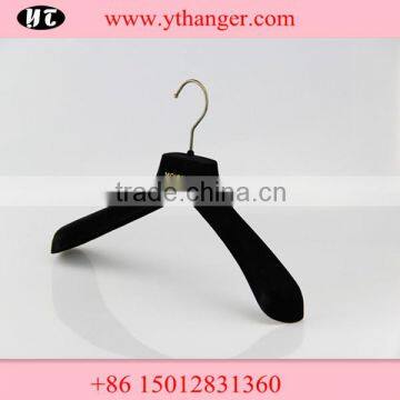 Durable Hook Red Anti-slip Plastic Clothes Hanger photo-5