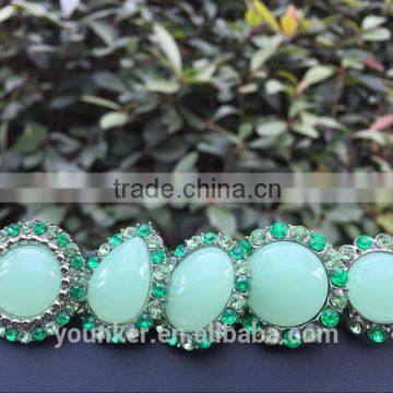 Hot sale wholesale retail sewing button acrylic rhinestone button with shank pearl Christmas button For DIY flower center