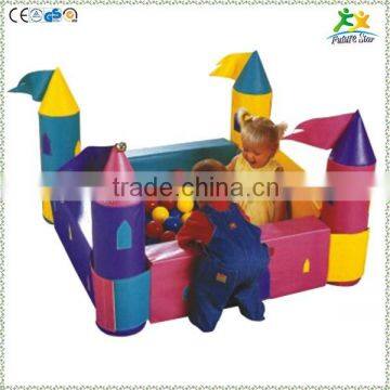 FS-SP-041A customized eco-friendly PVC & EPE & Wood kids pool with colorful sea-balls