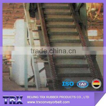 With steep angle and vertical conveying conveyor belting