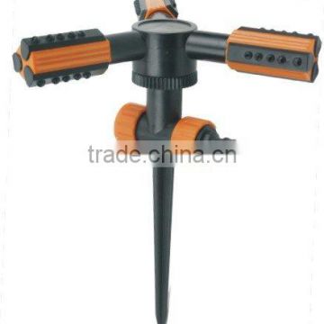 THREE ARM GARDEN SPRINKLER WITH SPIKE