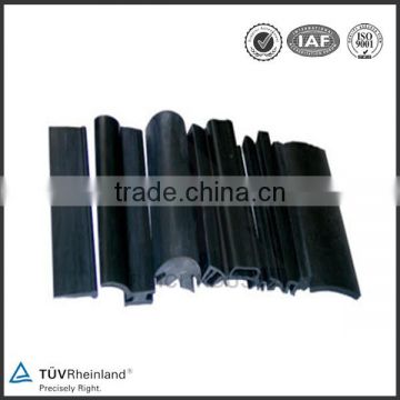 China self-adhesive auto windshield rubber seal strip