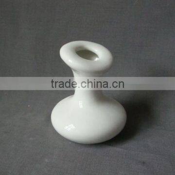 Elegant Wholesale Pure White Fish Shape Stoneware Bud Vase Small Decorative Flower Vase White Mini Bud Vase photo-5