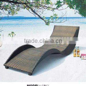 Outdoor PE Rattan Pool or Poolside Sunbed photo-4