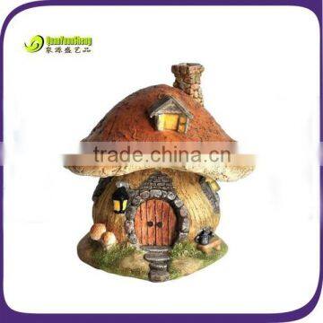 Polyresin garden animation mini mushroom house