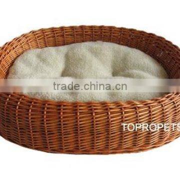 Wicker pet basket /dog bed