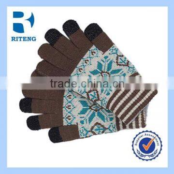 2014 promotional free sample warm touch screen glove