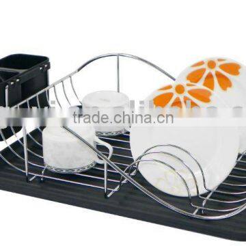 draining dish rack with simple design