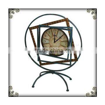 Antique metal distinctive table clock