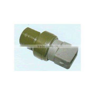 Auto A/C Pressure Switch for Volvo 940/960