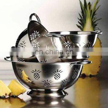 Stainless steel spidery colander