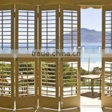 Living Room Decorative Interior Wooden Plantation Shutter