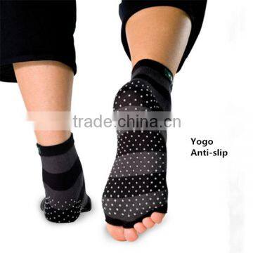 Ankle low cut black anti-slip open toe yoga toe socks
