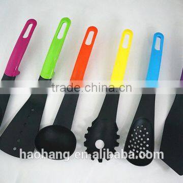 Factory directly sale silicone kitchenware with customzied colors