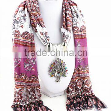 custom fashion new lady rhinestone peacock pendant scarf