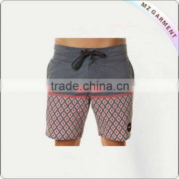 Elastic Board Shorts Roe Yong Man