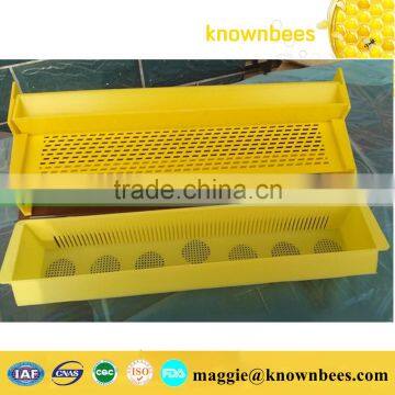 Beekeeping tools - export type plastic pollen trap for bee