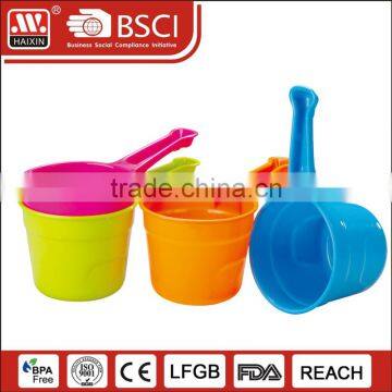 Round Plastic water powder Scoop with handle